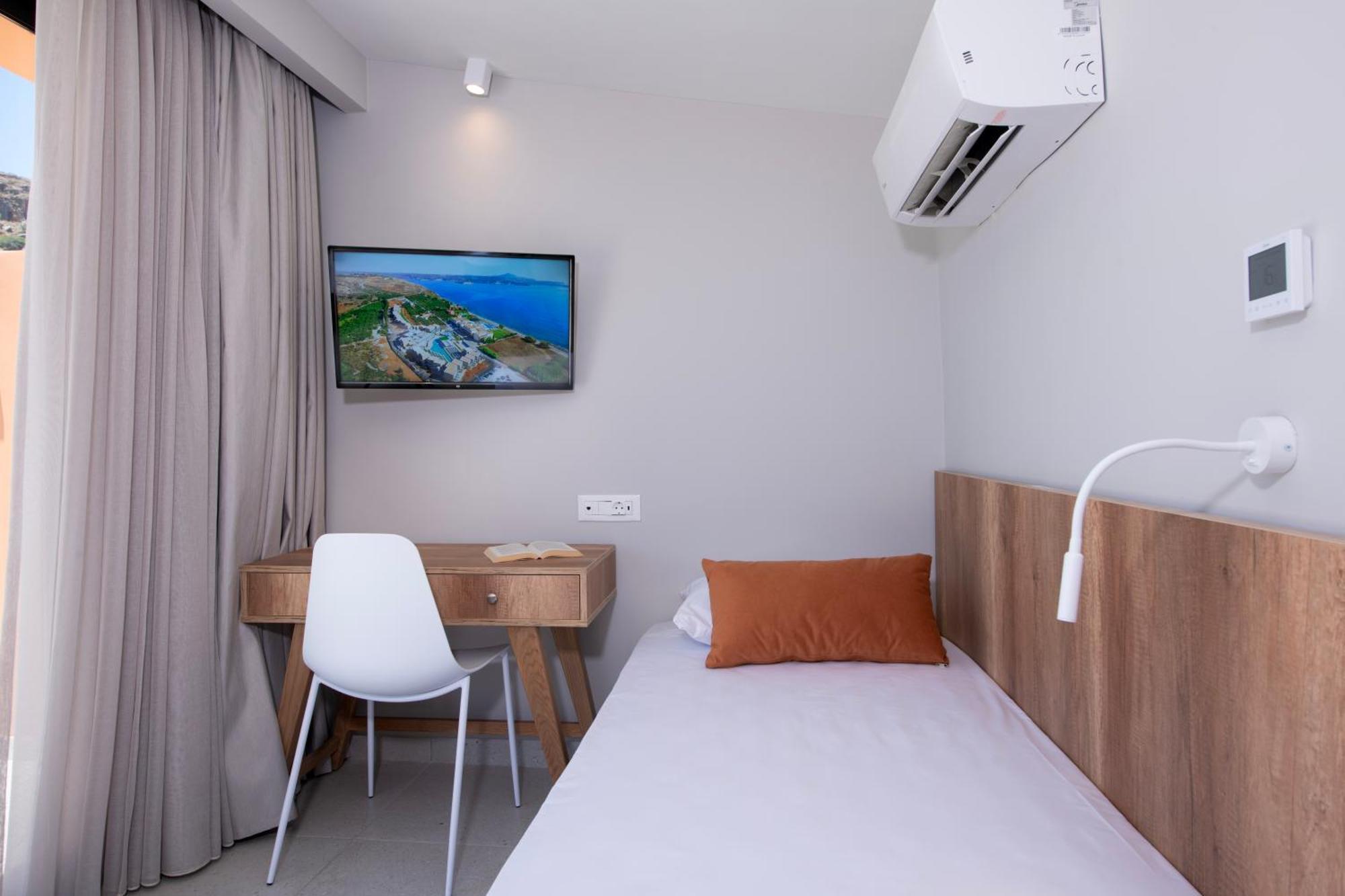 Kiani Beach Resort 5*